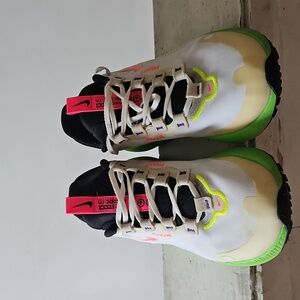 Nike React Escape Run White Volt W